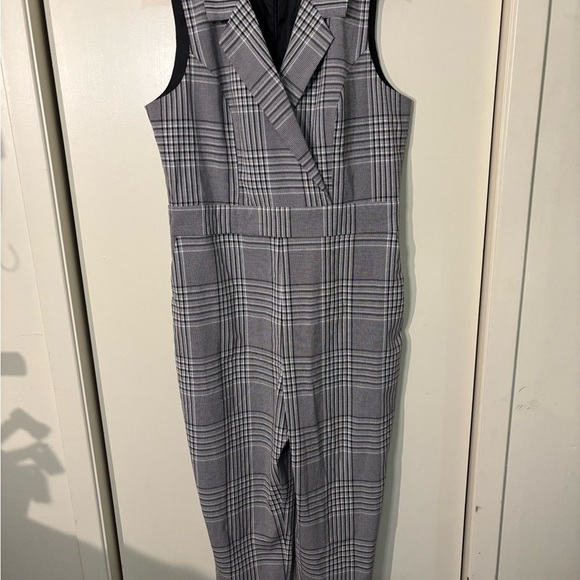 le chateau Pants - Le Chateau Gray Plaid Women's Jumpsuit